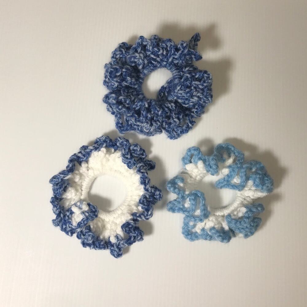NWT Blue White Handmade Crocheted Hair Scrunchie by Dawny Set of 3